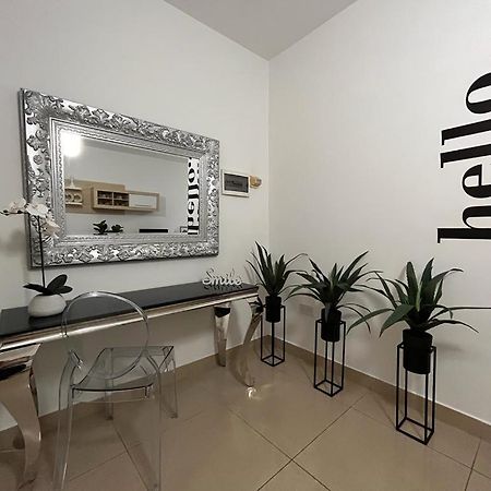 Crimson Court Apartment Is-Swieqi ภายนอก รูปภาพ